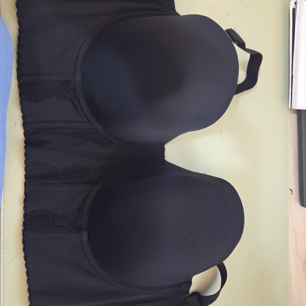 Elegant Black Women's Intimate Bra